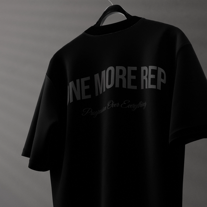 Vlack Grey One More Rep - Black Regular Fit T-Shirt