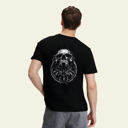 Vlack black streetwear t-shirt with skull graphic on the back, perfect for casual outfits